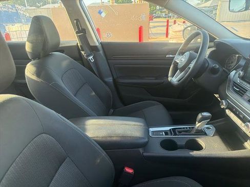 Certified 2025 Nissan Altima 2.5 SV AWD/4WD image 11