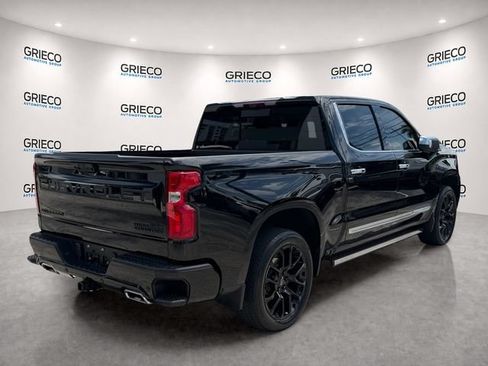 Used 2024 Chevrolet Silverado 1500 High Country w/ Technology Package AWD/4WD image 7