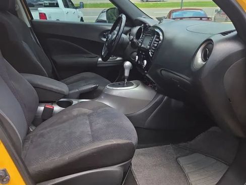 Used 2015 Nissan Juke SV w/ Technology Package AWD/4WD image 8