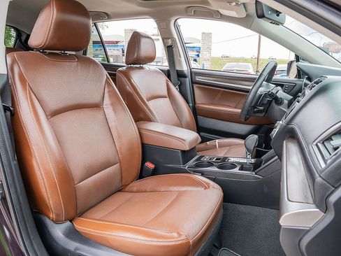 Used 2017 Subaru Outback 2.5i Touring w/ Popular Package #5A image 20