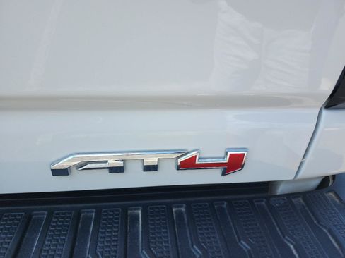 Used 2025 GMC Sierra 2500 AT4 w/ AT4 Premium Plus Package AWD/4WD image 8