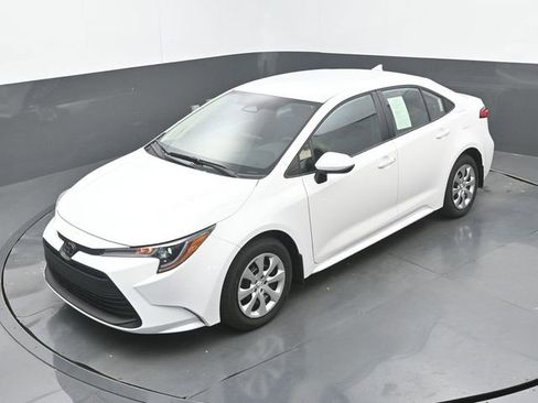 Used 2026 Toyota Corolla LE image 25