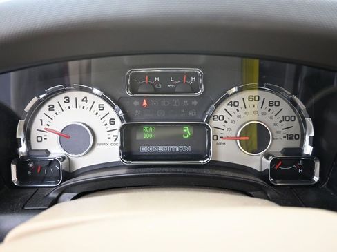 Used 2012 Ford Expedition XLT image 14