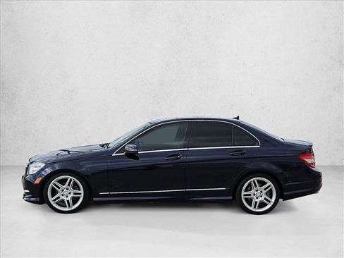Used 2011 Mercedes-Benz C 300 Sport image 9