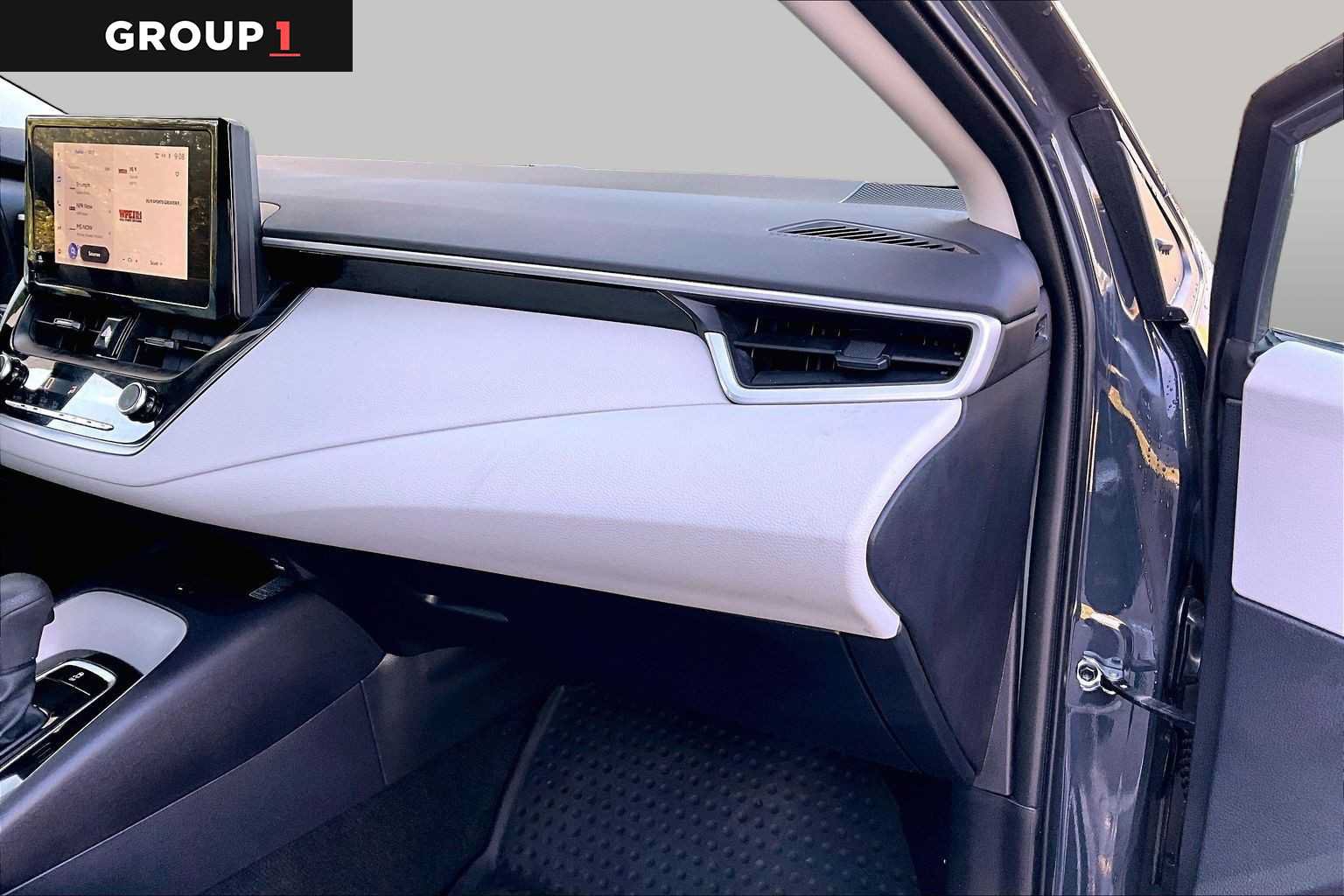 Certified 2026 Toyota Corolla LE w/ LE Premium Package FWD image 19