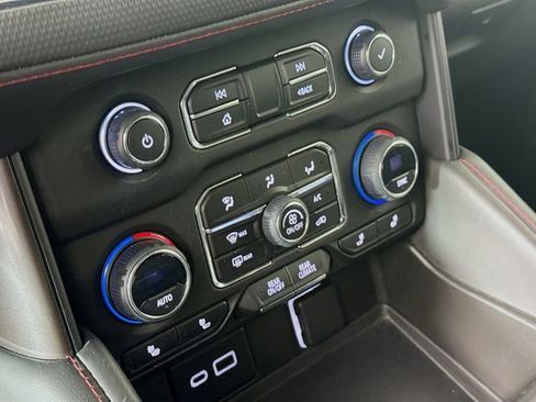 Used 2023 Chevrolet Tahoe RST AWD/4WD image 17