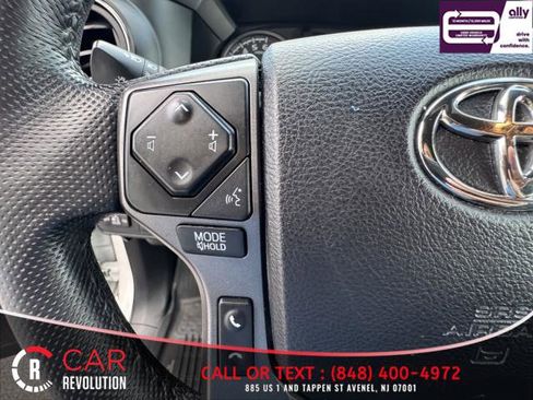 Used 2020 Toyota Tacoma TRD Off-Road image 18
