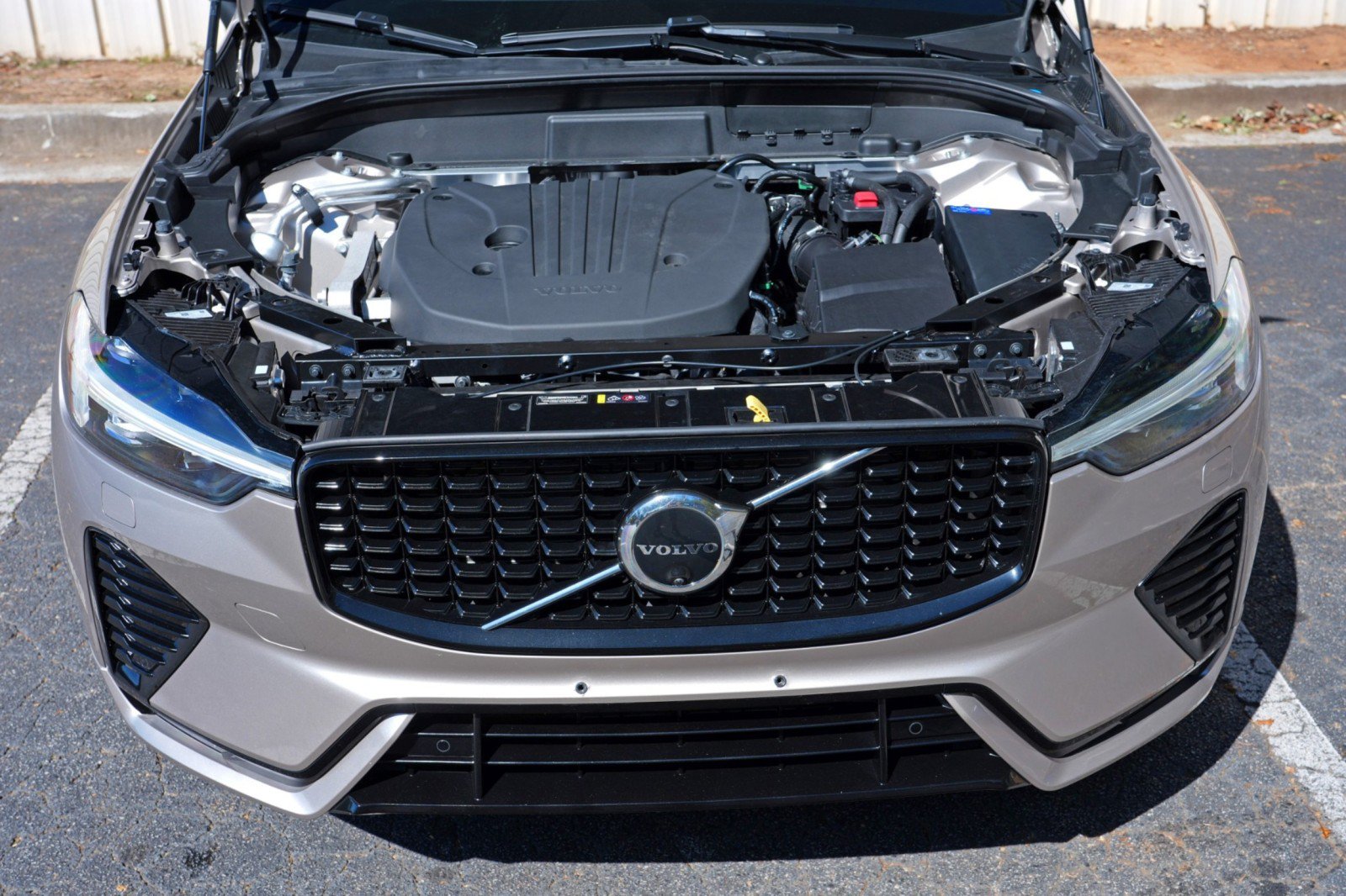 Used 2025 Volvo XC60 B5 Ultra w/ Protection Package Premier AWD/4WD image 8