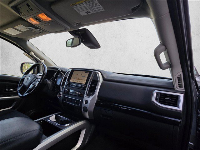 Used 2021 Nissan Titan SV w/ SV Convenience Package RWD image 19