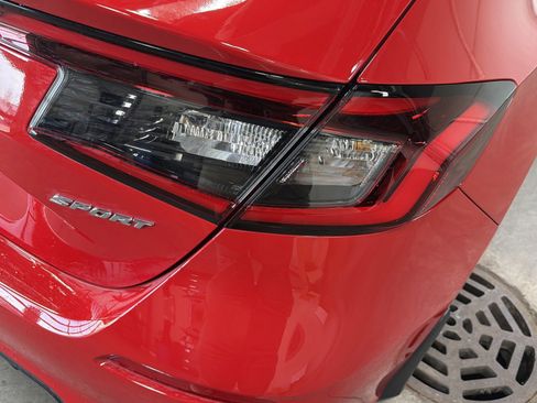 Used 2024 Honda Civic Sport image 11