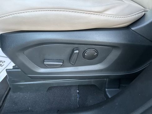 Used 2023 Ford Explorer XLT w/ Equipment Group 202A image 17