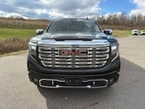 Used 2024 GMC Sierra 1500 Denali image 7