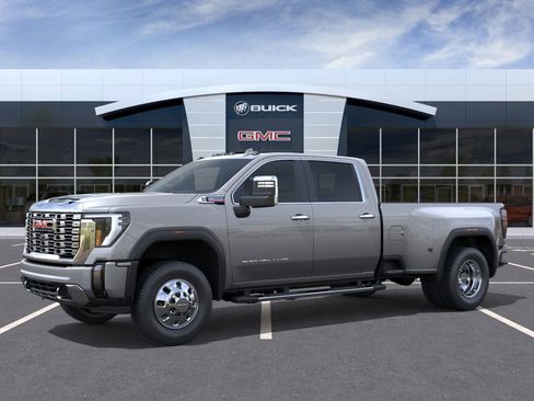 New 2026 GMC Sierra 3500 Denali w/ Technology Package image 2
