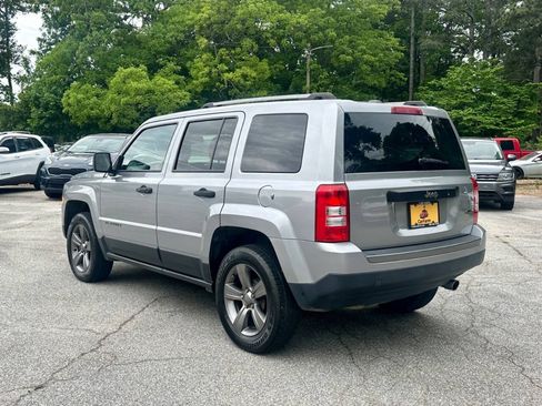 Used 2016 Jeep Patriot Sport FWD image 5