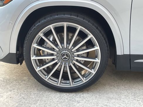 Certified 2025 Mercedes-Benz GLA 35 AMG 4MATIC image 15