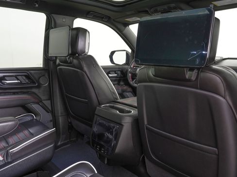 Used 2026 GMC Yukon XL AT4 Ultimate AWD/4WD image 11