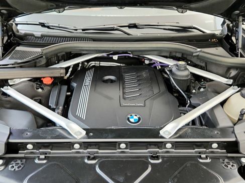 Used 2022 BMW X7 xDrive40i w/ Executive Package AWD/4WD image 29