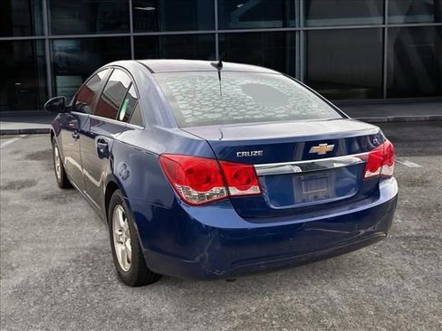 Used 2012 Chevrolet Cruze LT FWD image 3