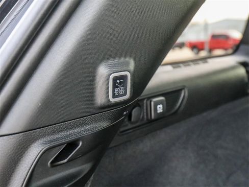 Used 2025 Jeep Grand Cherokee Summit image 15