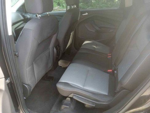 Used 2017 Ford Escape SE w/ Equipment Group 201A AWD/4WD image 18