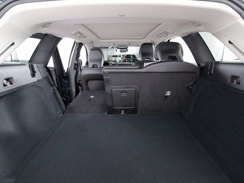 Certified 2025 Volvo XC60 B5 Core w/ Climate Package image 27