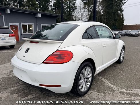 Used 2013 Volkswagen Beetle TDI image 8