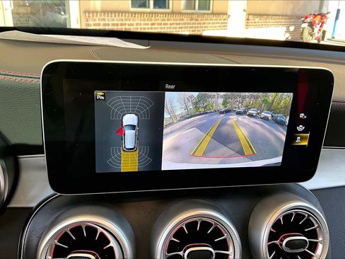 Certified 2022 Mercedes-Benz GLC 43 AMG 4MATIC image 26