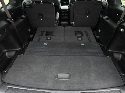 Used 2024 Jeep Grand Cherokee L Laredo w/ Luxury Tech Group I image 34