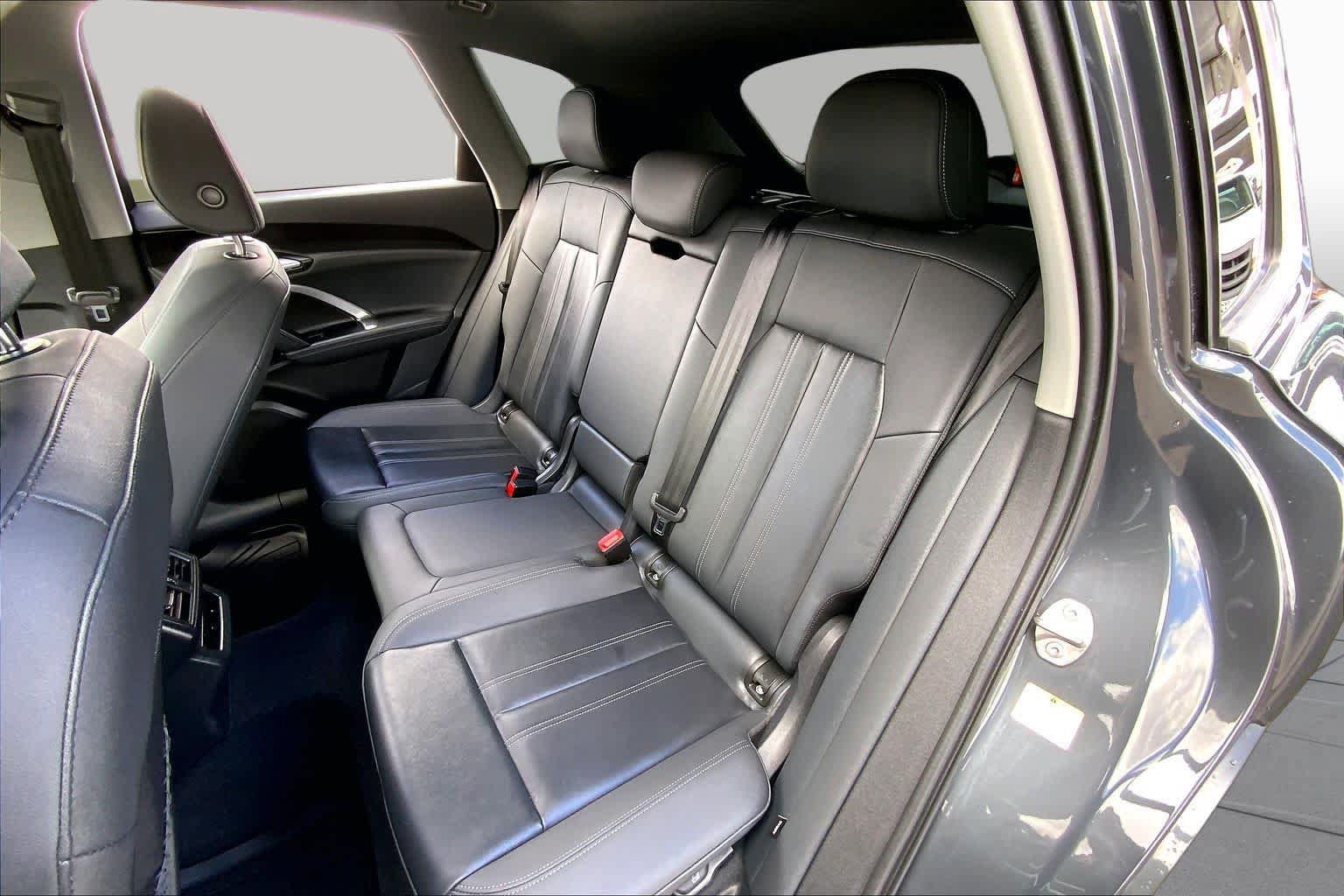 Certified 2025 Audi Q5 Premium Plus w/ Premium Plus AWD/4WD image 21