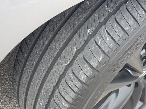 Certified 2025 Lexus ES 300h 300h image 34