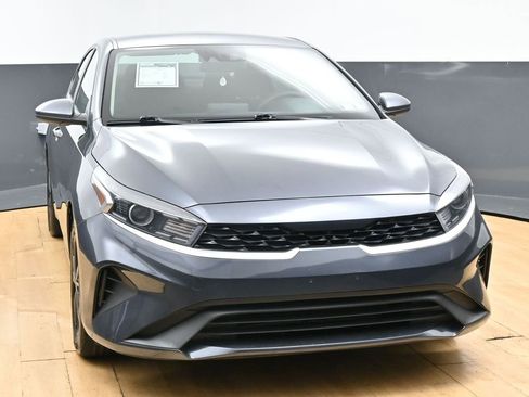 Used 2024 Kia Forte LXS FWD image 4