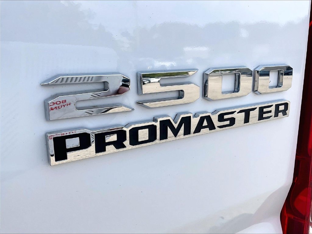 Used 2025 RAM ProMaster 2500 w/ U-Haul Equipment Group FWD image 27