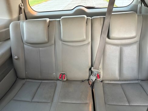Used 2015 Nissan Quest Platinum image 15