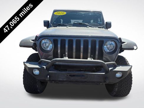 Used 2020 Jeep Wrangler Unlimited Sport AWD/4WD image 2