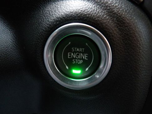 Used 2023 GMC Sierra 3500 Denali w/ Denali Ultimate Package image 23