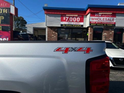 Used 2017 Chevrolet Silverado 1500 Custom w/ Custom Convenience Package image 19