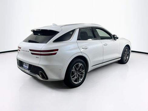 Used 2023 Genesis GV70 2.5T w/ Advanced Package image 5