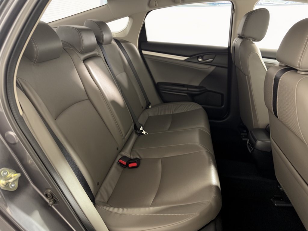 Used 2016 Honda Civic Touring image 29