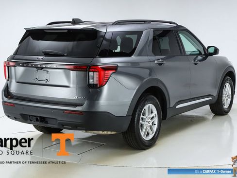 Used 2025 Ford Explorer Active image 9