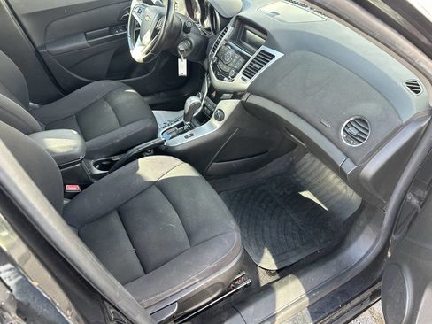 Used 2012 Chevrolet Cruze LT image 11