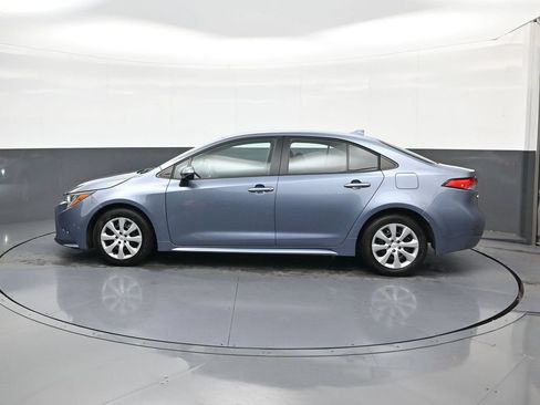 Used 2022 Toyota Corolla LE w/ Carpet Mat Package (TMS) FWD image 5