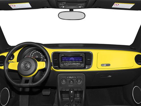 Used 2013 Volkswagen Beetle 2.5 FWD image 7