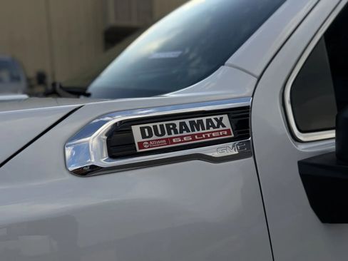 Used 2023 GMC Sierra 2500 Denali w/ Denali Ultimate Package AWD/4WD image 45
