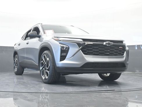 Used 2024 Chevrolet Trax RS w/ Sunroof Package image 66