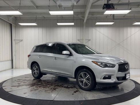 Used 2018 INFINITI QX60 Luxe AWD/4WD image 2