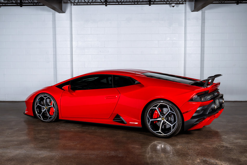 Used 2021 Lamborghini Huracan EVO RWD image 5