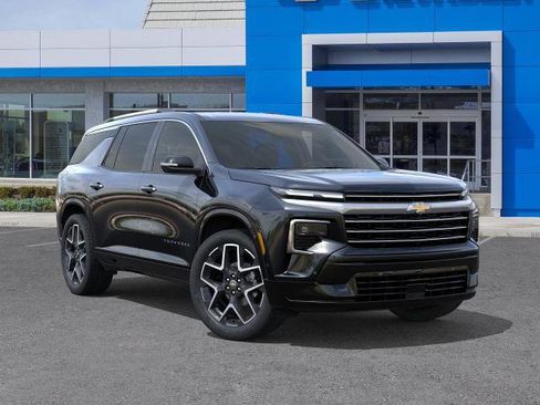 New 2026 Chevrolet Traverse High Country w/ LPO, Floor Liner Package FWD image 7