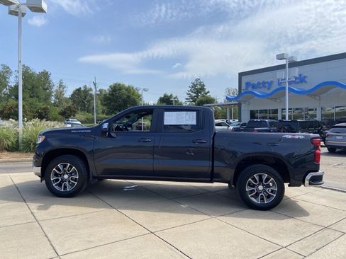 Used 2023 Chevrolet Silverado 1500 LT AWD/4WD image 7