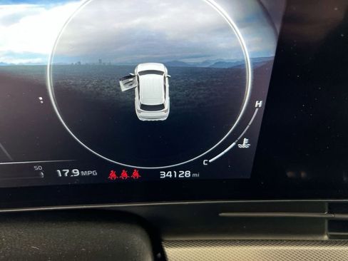 Used 2024 Kia Sportage SX image 13