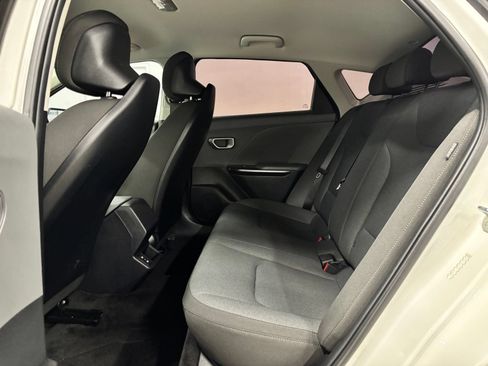 Used 2025 Kia K4 FWD image 20